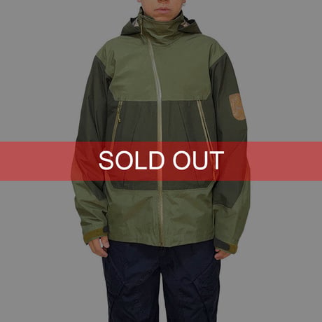 【USED】90'S-00'S ARC'TERYX SIDEWINDER SV JACKET GREEN