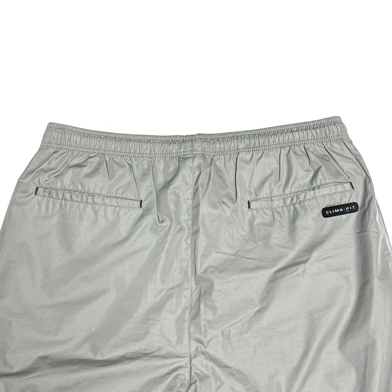 00s OLD NIKE ナイロンショートパンツ CLIMA-FIT シルバー USED】00's NIKE CLIMA-FIT Single Cargo Pocket T