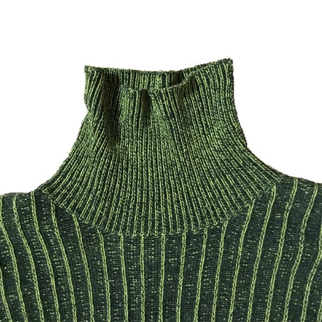 【USED】OVERSIZED HIGH NECK KNIT TOP