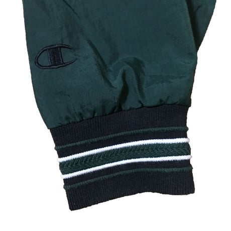 【USED】90'S CHAMPION NYLON PULLOVER JACKET GREEN