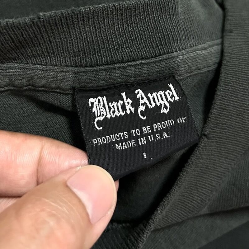 USED】90'S BLACK ANGEL T-SHIRT | KONBINI USED】90'S BLACK ANGEL T-SHIRT | KONBINI
