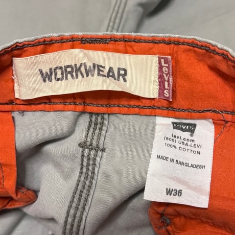 【USED】00's Levi's WORKWEAR LOOSE FIT CARGO SHORTS