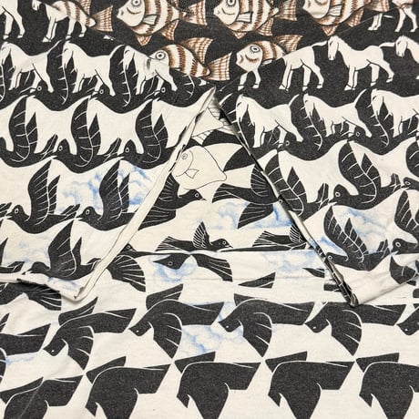 【USED】90's M.C.ESCHER ALL OVER PRINT T-SHIRT