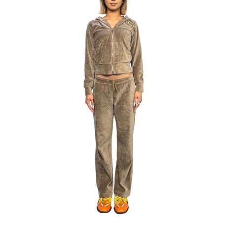 【美品・希少】定価30万以上　DOLCE&GABBANA ベロア　セットアップ 𖣔 ⁡ベロアのセットアップ最近流行ってるから 欲しいな〜って