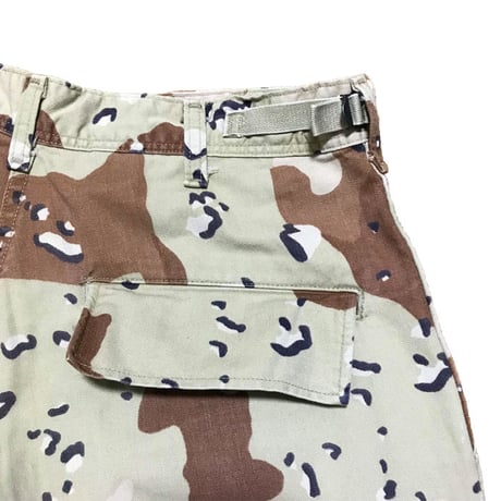【USED】CHOCO CHIP CAMO CARGO PANTS