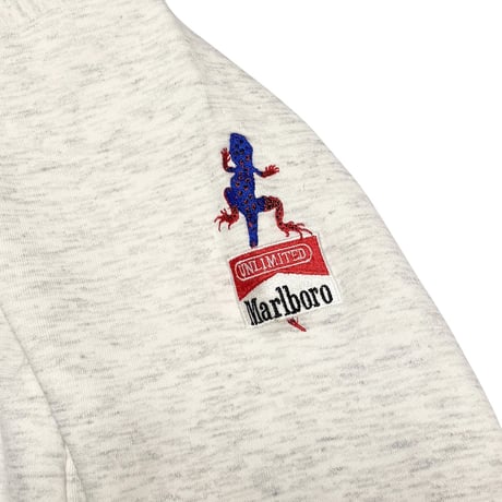 【USED】90's Marlboro Gold Logo Lizard Series Crewneck Sweatshirt