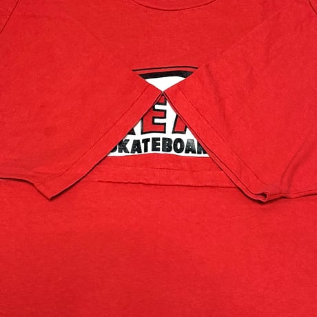 【USED】90's REAL SKATEBOARDS OVAL LOGO T-SHIRT RED