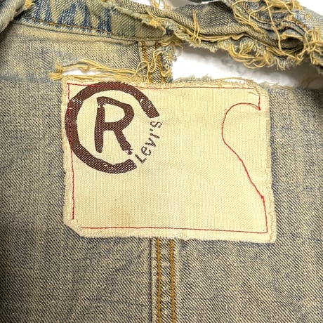 【USED】00's Levi's RED Destroyed Denim Work Jacket
