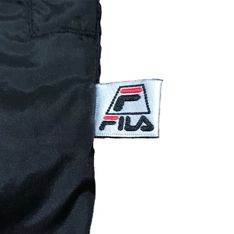 【USED】90'S FILA V-NECK NYLON PULLOVER