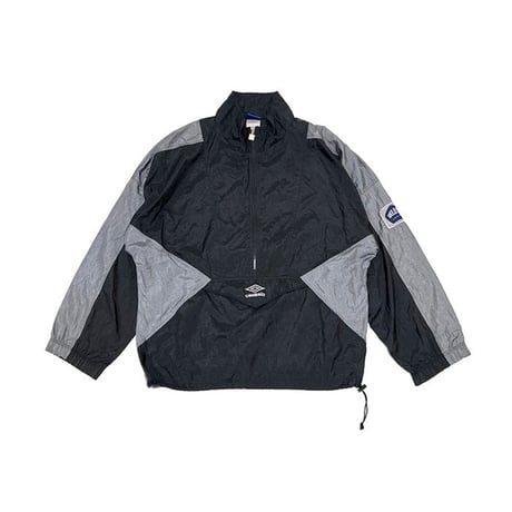 【USED】90'S OLD UMBRO OVERSIZED HALF-ZIP NYLON PULLOVER JACKET