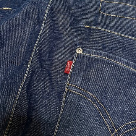 【USED】00's EURO Levi's Twist-Seam Straight Denim