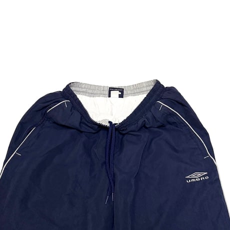 【USED】00's UMBRO POLY TRACK PANTS NAVY
