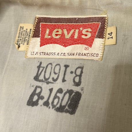 【USED】70's Levi's KNIT GILET CUSTOMIZED with PATCHES