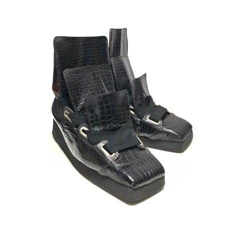 【USED】90'S VIVIENNE WESTWOOD CROCODILE PATTERN BREAKER SHOES