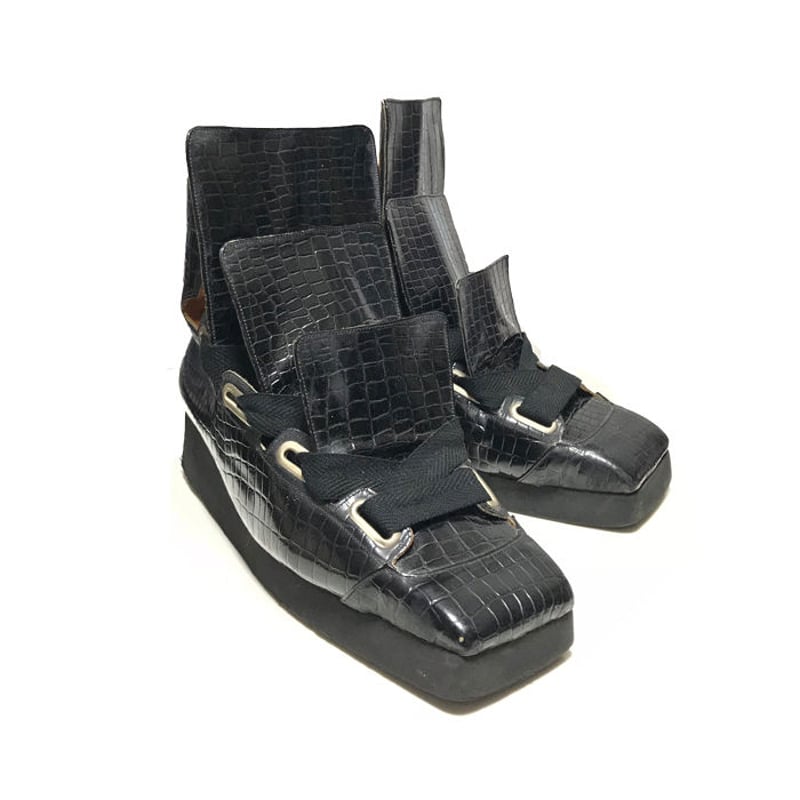 USED】90'S VIVIENNE WESTWOOD CROCODILE PATTERN USED】90'S VIVIENNE WESTWOOD CROCODILE PATTERN