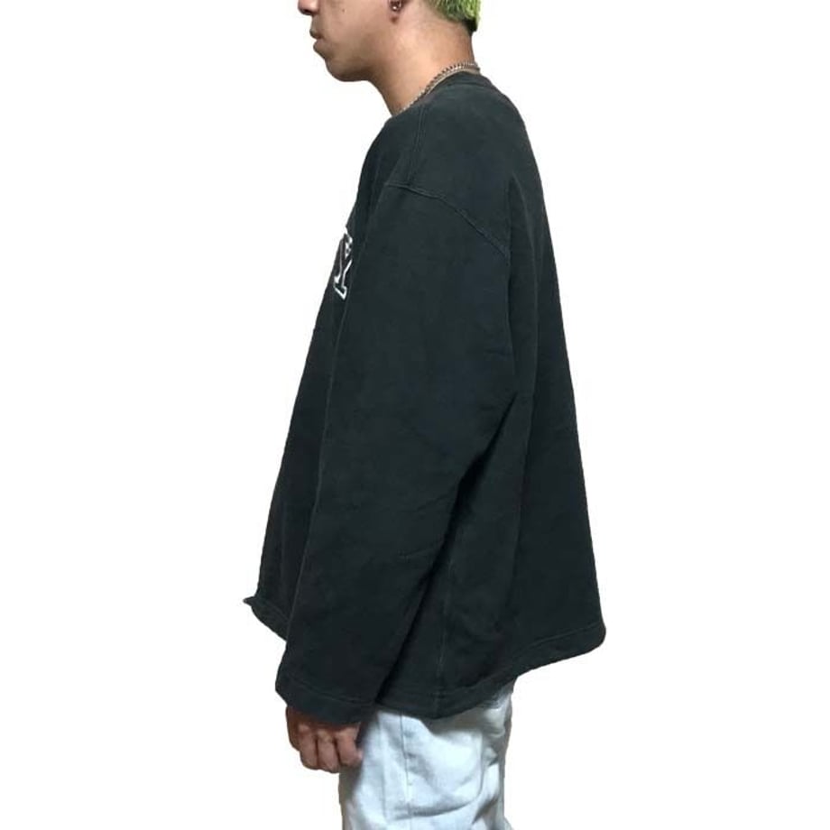 59fdd56ec8f22c193300245b
