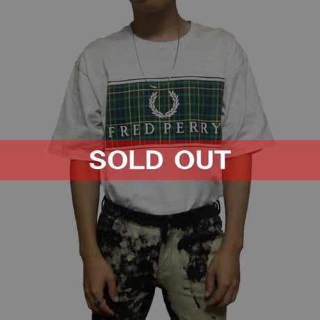 【USED】FRED PERRY T-SHIRT