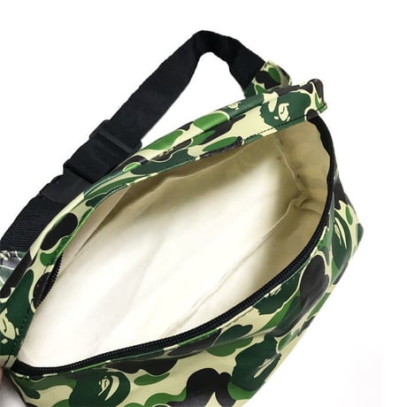 【USED】A BATHING APE CAMO BAM BAG