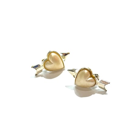 【BOOMBABA BOUTIQUE】Vintage arrow in heart earrings