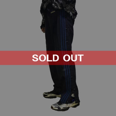 【USED】90'S ADIDAS SIDE SEAM SLITS WITH SNAP BUTTON NYLON PANTS