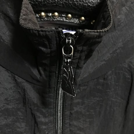 【USED】90'S REEBOK EMBROIDERED VECTOR LOGO NYLON JACKET