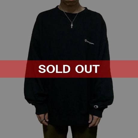 【USED】CHAMPION OVERSIZED SWEATSHIRT
