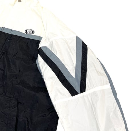 【USED】90'S OLD VANS HALF-ZIP NYLON PULLOVER JACKET