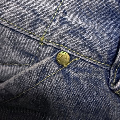 【USED】00's EURO Levi’s Double Red Button Twisted Low Flare Jeans