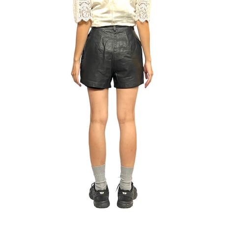 【USED】90'S BOUTIQUE europa LEATHER SHORTS