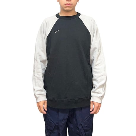 【USED】00'S NIKE RAGLAN SLEEVE POCKET SWEATSHIRT