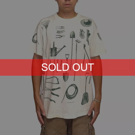 【USED】90's rel-e-vant Gardening Gear All Over Print T-shirt