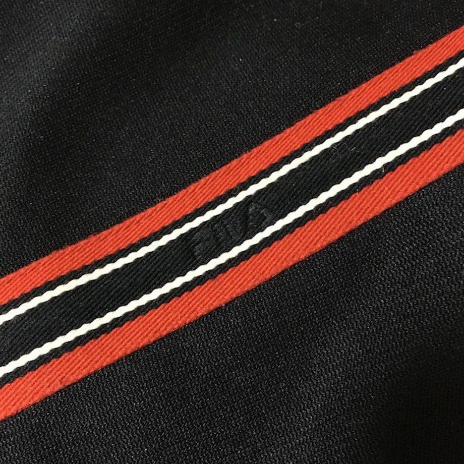 58d7572c02ac64ff4e010869