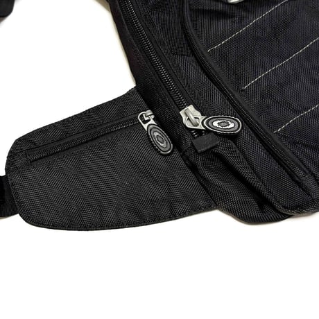 【USED】00's OAKLEY MINI SLING BAG
