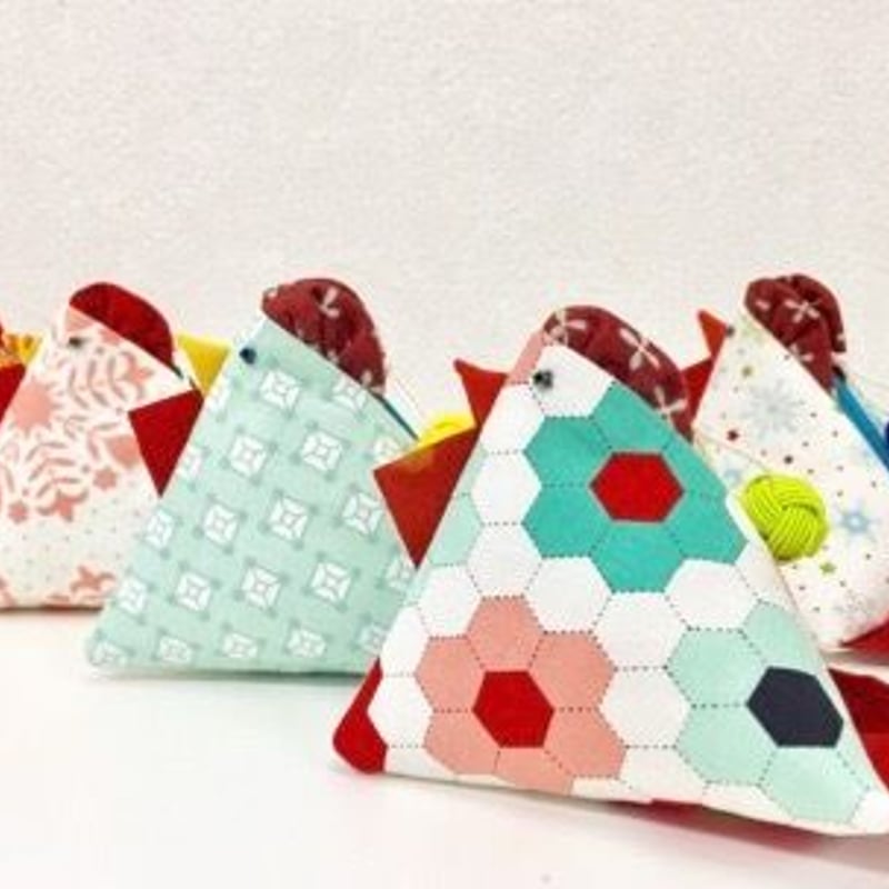 可愛いとりちゃんの三角ポーチPouch | Felisa Quilts Japan Studi