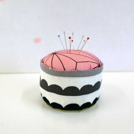 Muffin Pin Cushion マフィンピンクッション pdf pattern型紙