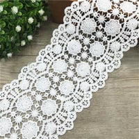 お花のウェーブ刺繍レース　8cm幅約85センチカット