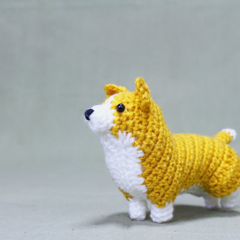 ダウンロード商品】Corgi amigurumi pattern / コーギのあみぐるみ編み