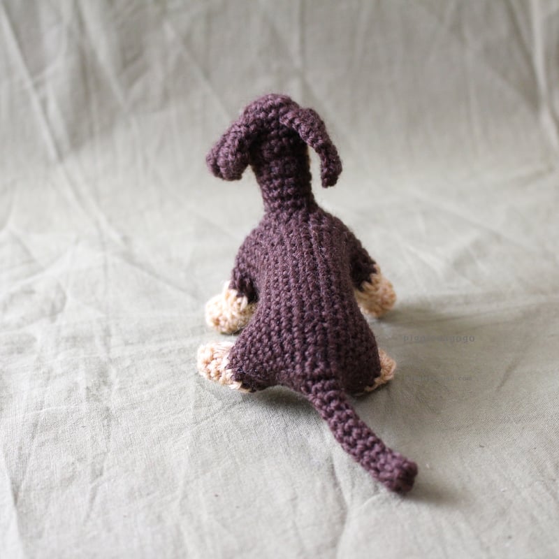 ダックスフントあみぐるみ編み図 / Dachshund amigurumi pattern |