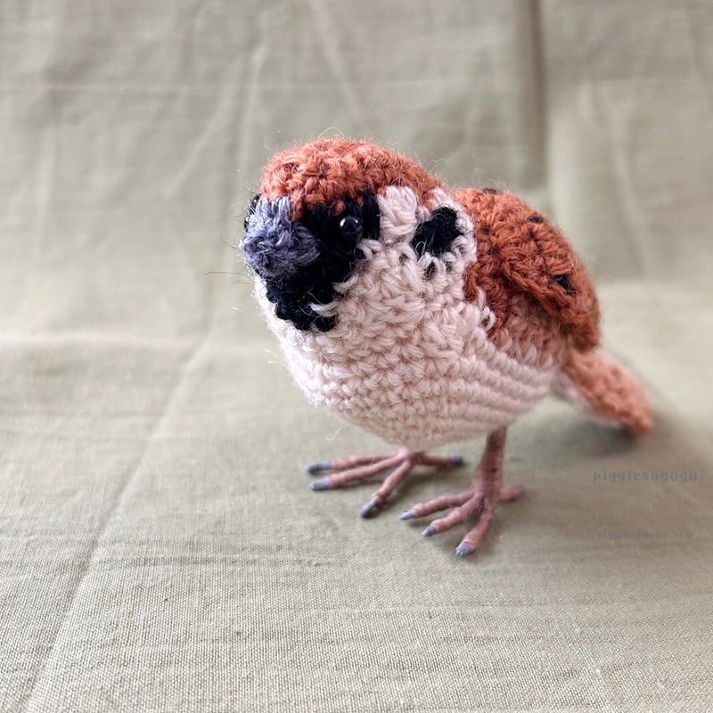 あみぐるみ　雀と猫 すずめのあみぐるみ編み図 Eurasian Tree Sparrow amigurumi pa