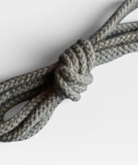 Shoelaces for Tricker's / CLASSIC SERIES/ OLIVE / 丸紐 / 緑 / ロウ無し ●紐先金具込み / 長さ指定可