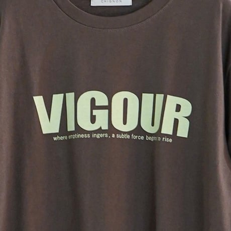 【CHIGNON】[8461-102KK] ”VIGOUR”ﾌﾟﾘﾝﾄTee