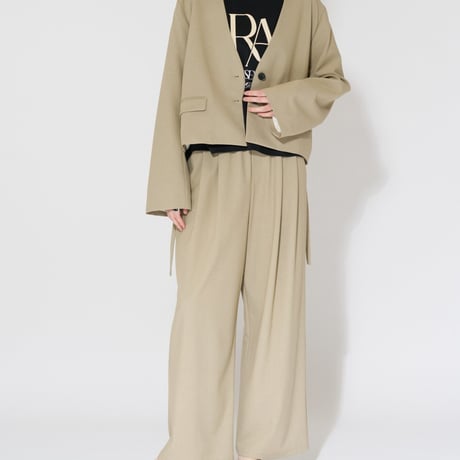 【CHIGNON】[4864-005MK] ﾆｭｱﾝｽﾈｯｸｼｮｰﾄJK