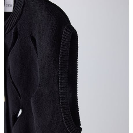 【YENN】[Y261-91012] CUT OUT PATTERN VEST