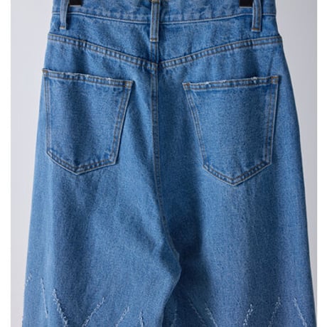 【YENN】[Y261-31001] LASER CUT WIDE DENIM