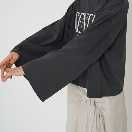 【CHIGNON】[8461-103KK] ”FLOW”ｳｪｲﾌﾞﾛｺﾞTee