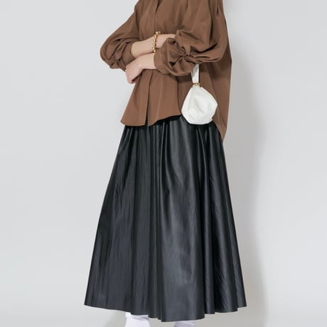 【CHIGNON】[2764-038KK] ﾌｪｲｸﾚｻﾞｰﾀｯｸSK（ﾌﾞﾗｯｸﾜﾝｶﾗｰ）