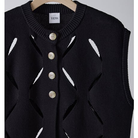 【YENN】[Y261-91012] CUT OUT PATTERN VEST