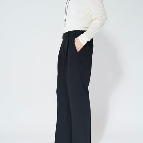 【CHIGNON】[3264-061YM] ｾﾝﾀｰﾌﾟﾚｽﾂｲﾙﾌﾚｱPT