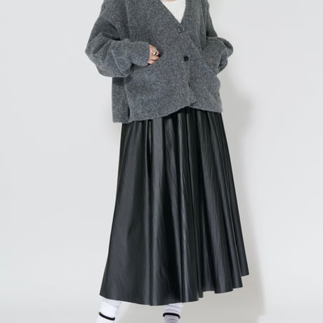 【CHIGNON】[2764-038KK] ﾌｪｲｸﾚｻﾞｰﾀｯｸSK（ﾌﾞﾗｯｸﾜﾝｶﾗｰ）