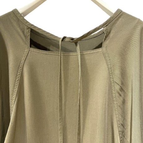 【CHIGNON】[1556-410KK] ﾃﾝｾﾙﾎﾞﾘｭｰﾑBL